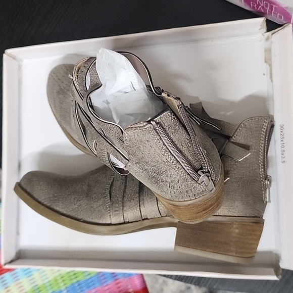 NOT RATED - Picture 7 of 9